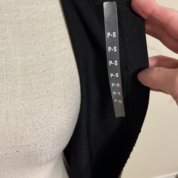 Jones New York black cardigan, bead trim . PS - Picture 4 of 8